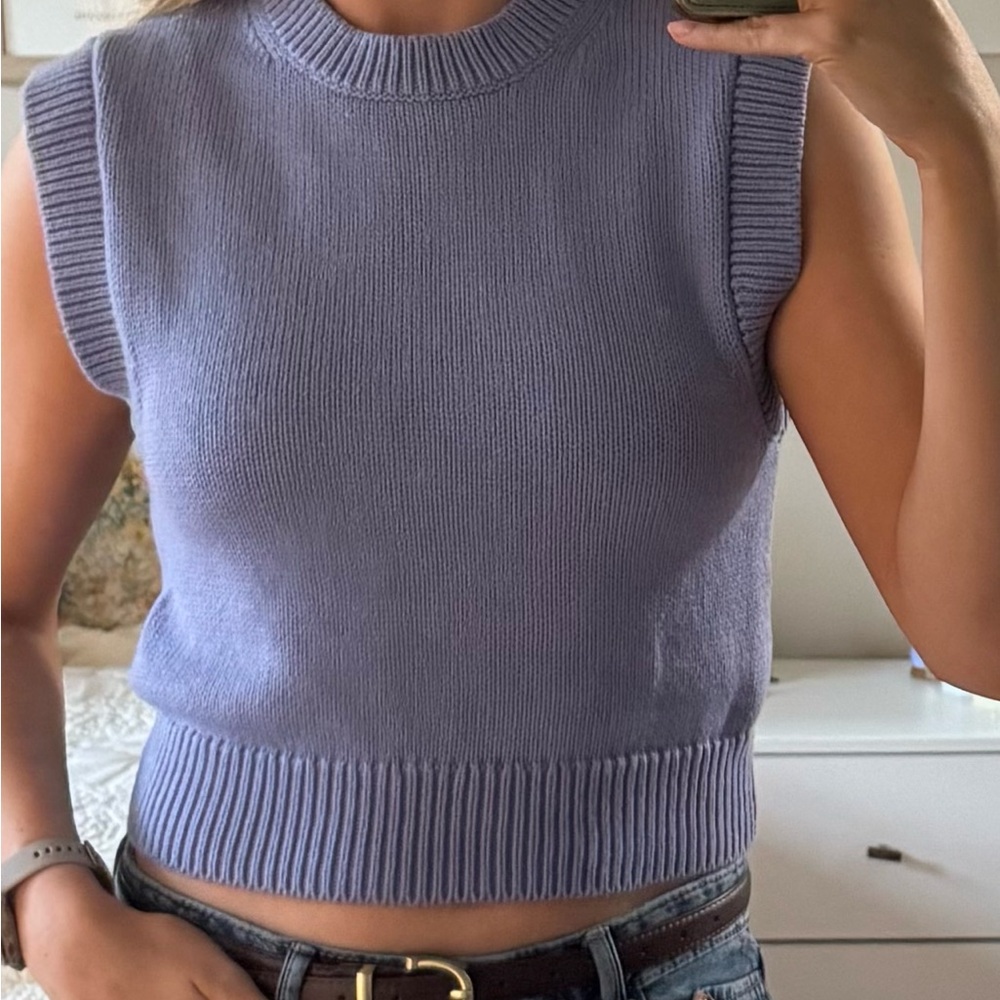 Aritzia Wilfred Light Blue Sleeveless Knit Tank/Vest